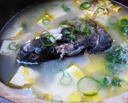 鱼头豆腐汤的做法 鱼头豆腐汤的做法