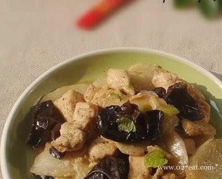 �ڰ׳�����������