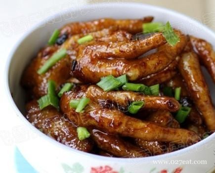 ��ͷ�צ������