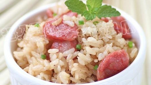 香肠焖米饭的做法,如何做,香肠焖米饭怎么做好吃详细步骤图解的做法