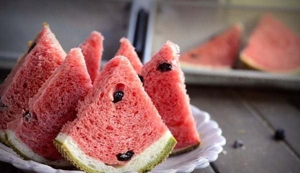 美食天下早餐 西瓜吐司的做法,如何做,西瓜吐司怎么做好吃详细步骤图解的做法