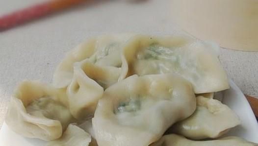 三鲜荠菜饺子的做法 三鲜荠菜饺子的做法