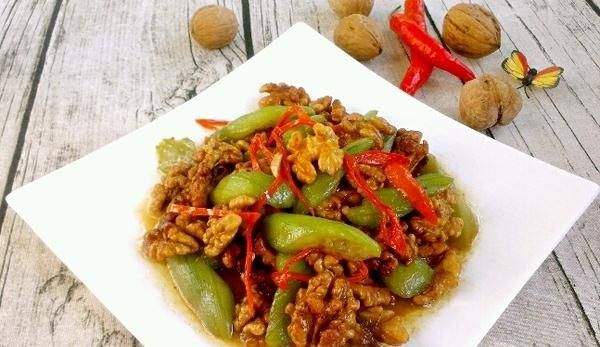 �����ʳ�˿�ϵ�����