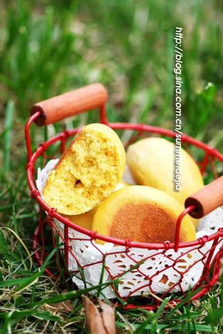 玉米面贴饼的做法 玉米面贴饼的做法