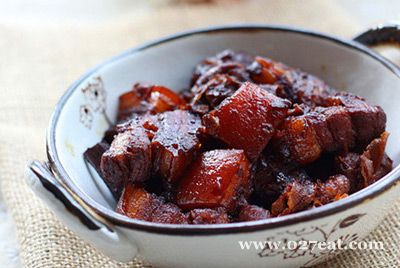 百叶结红烧肉的做法 百叶结红烧肉的做法