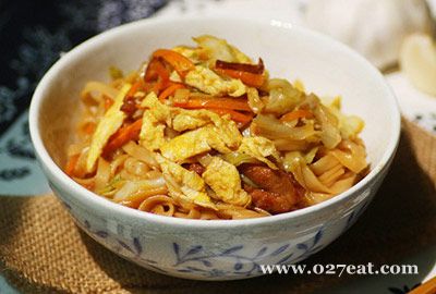 肉丝炒面的做法 肉丝炒面的做法