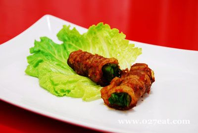 烤韭菜五花肉卷的做法 烤韭菜五花肉卷的做法