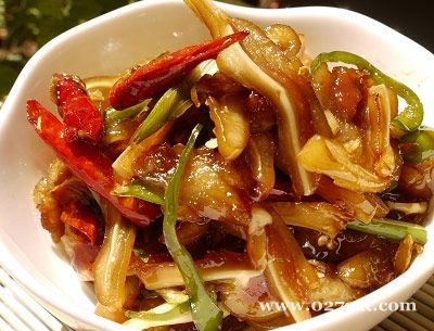 焖炒猪耳的做法 焖炒猪耳的做法