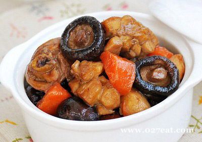 胡萝卜焖鸡的做法图片,如何做,胡萝卜焖鸡怎么做好吃详细步骤的做法