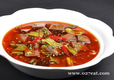 酸菜烧鸭血的做法 酸菜烧鸭血的做法