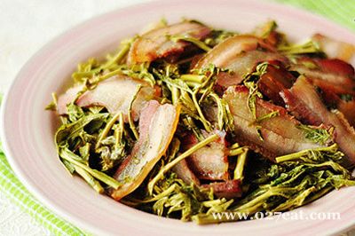 香椿炒腊肉的做法 香椿炒腊肉的做法