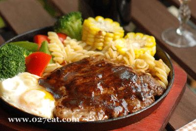 黑椒西冷牛排的做法 黑椒西冷牛排的做法