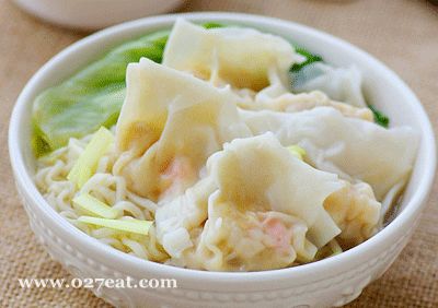 鲜虾云吞面的做法 鲜虾云吞面的做法