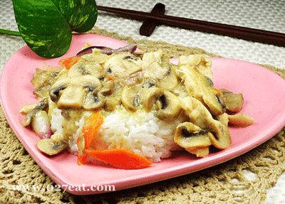 奶油蘑菇鸡肉饭的做法 奶油蘑菇鸡肉饭的做法