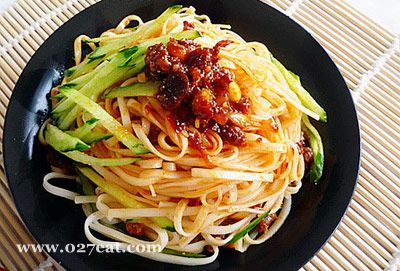 ���⽴�����������