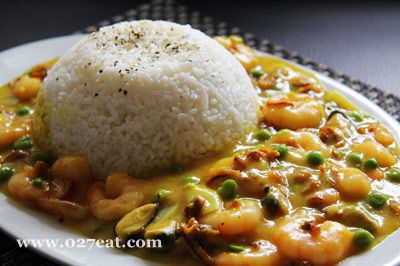 海鲜咖喱饭搭配玉米甜奶油的做法图片,如何做,海鲜咖喱饭搭配玉米甜奶油怎么做好吃详细步骤的做法