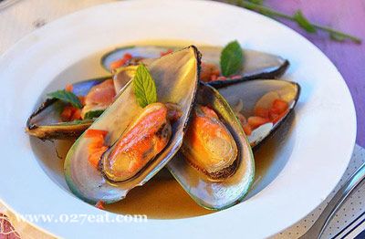 白葡萄酒香草焖青口的做法 白葡萄酒香草焖青口的做法