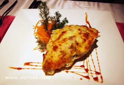 �h����������