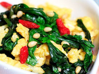 茼蒿炒鸡蛋的做法 茼蒿炒鸡蛋的做法