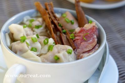 蹄膀汤馄饨的做法 蹄膀汤馄饨的做法