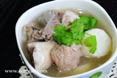 筒骨炖山药的做法 筒骨炖山药的做法