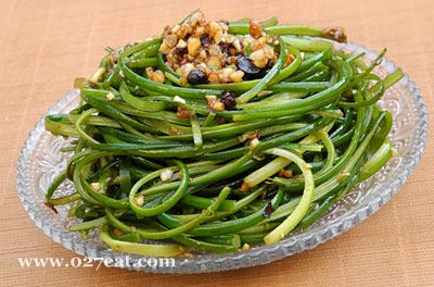 手撕蒜薹的做法图片,如何做,手撕蒜薹怎么做好吃详细步骤的做法