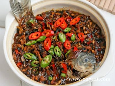 外婆菜炖鲫鱼的做法 外婆菜炖鲫鱼的做法