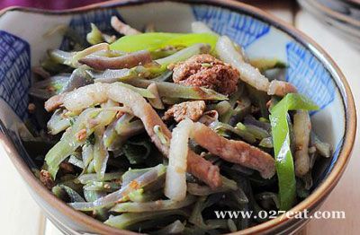 眉豆炒虾酱的做法 眉豆炒虾酱的做法