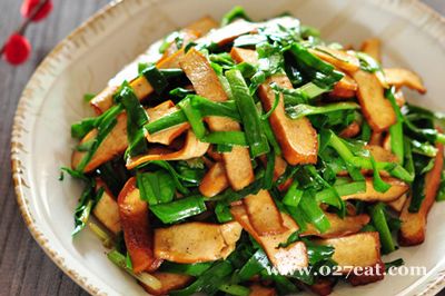 素味豆干炒韭菜的做法 素味豆干炒韭菜的做法