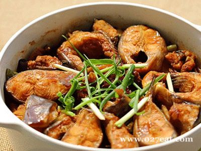 酱汁焖鮰鱼的做法 酱汁焖鮰鱼的做法