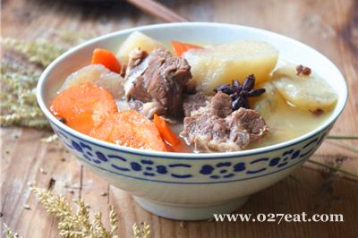 清炖羊肉汤的做法 清炖羊肉汤的做法