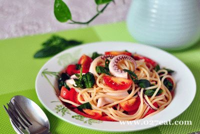 罗勒鲜鱿面的做法图片,如何做,罗勒鲜鱿面怎么做好吃详细步骤的做法