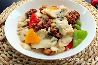 桃仁鱼片的做法 桃仁鱼片的做法