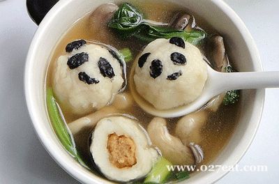 熊猫包心鱼丸的做法 熊猫包心鱼丸的做法