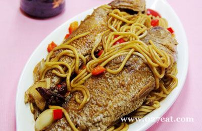 黄鱼炖鲜土豆粉条的做法 黄鱼炖鲜土豆粉条的做法