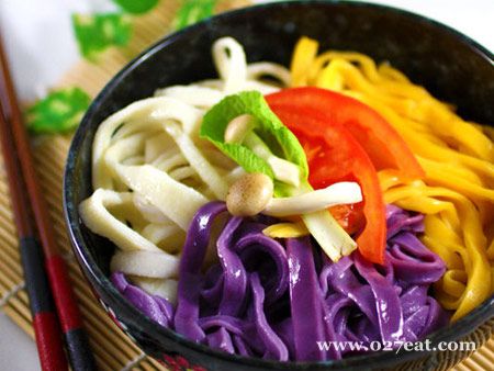 ������ɫ�������