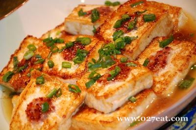 窝烧豆腐饼的做法 窝烧豆腐饼的做法