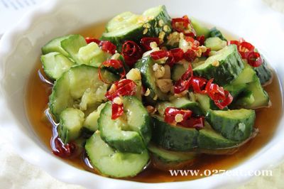 香辣拍黄瓜的做法 香辣拍黄瓜的做法