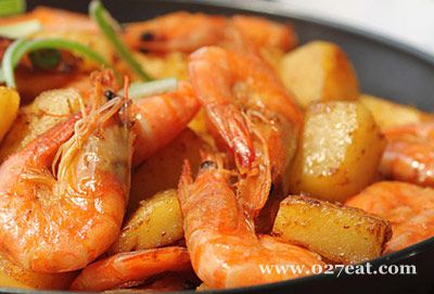 干锅土豆虾的做法 干锅土豆虾的做法