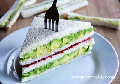 树莓酱酪梨三明治的做法图片,如何做,树莓酱酪梨三明治怎么做好吃详细步骤的做法