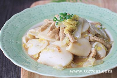 白菜肉丝炒年糕的做法 白菜肉丝炒年糕的做法