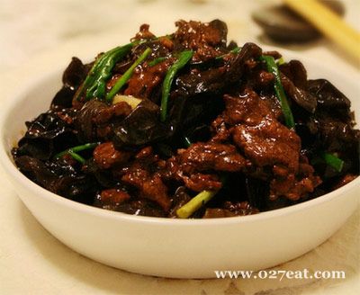 木耳炒里脊肉的做法 木耳炒里脊肉的做法