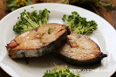 ��ɫ�����������