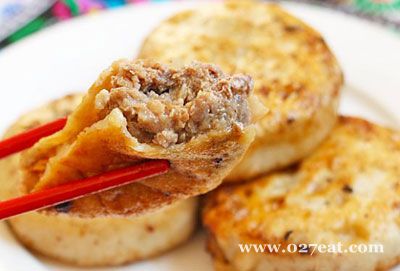 牛肉元葱馅饼烫面版的做法 牛肉元葱馅饼烫面版的做法