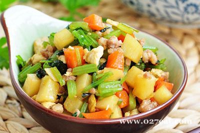 什锦肉末小炒的做法 什锦肉末小炒的做法