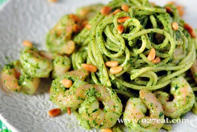 罗勒青酱虾仁面的做法 罗勒青酱虾仁面的做法