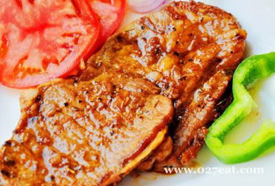 黑椒香草牛排的做法 黑椒香草牛排的做法