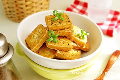 煎椒盐豆腐的做法图片,如何做,煎椒盐豆腐怎么做好吃详细步骤的做法