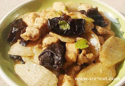 �ڰ׳�����������