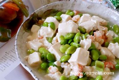 毛豆虾仁烩豆腐的做法 毛豆虾仁烩豆腐的做法
